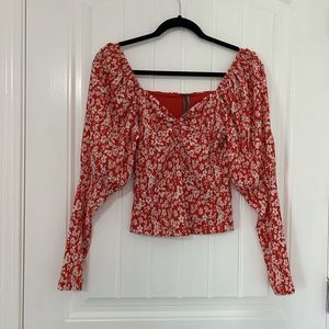Anthropologie Sweetheart Top floral blouse  size  M red flowers Soft  Femenine